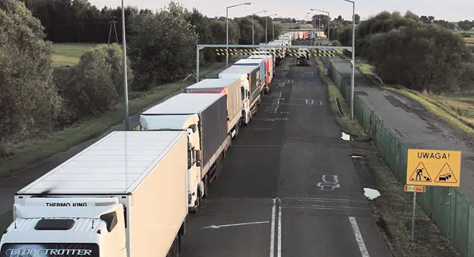 Rząd ociąga się z wprowadzeniem sankcji