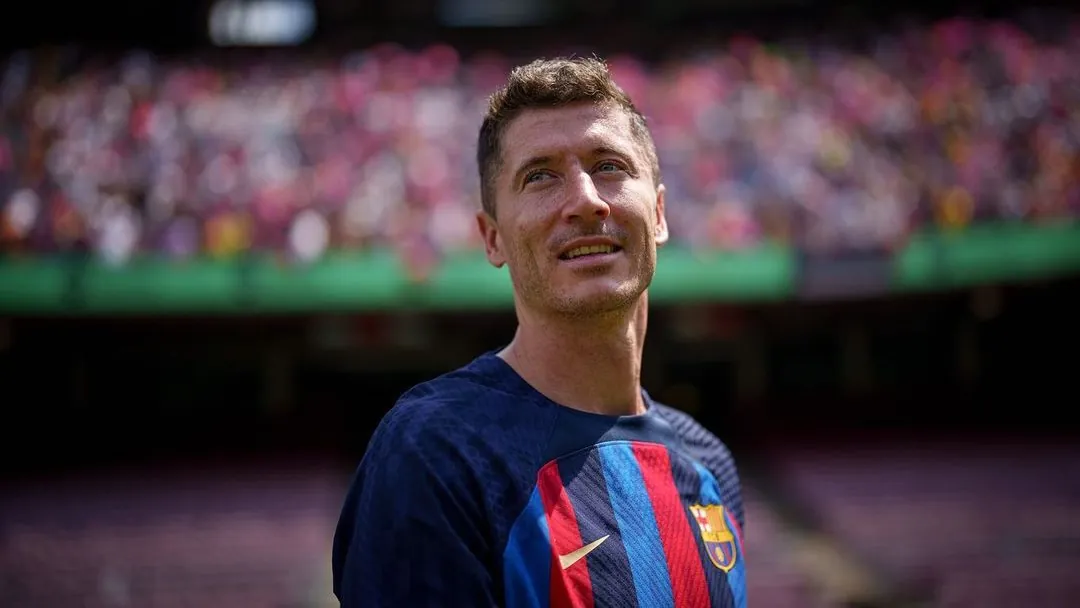 Lewandowski obejrzał cały mecz z ławki