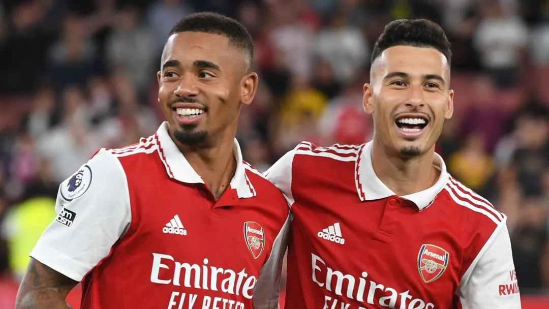 Arsenal dalej liderem