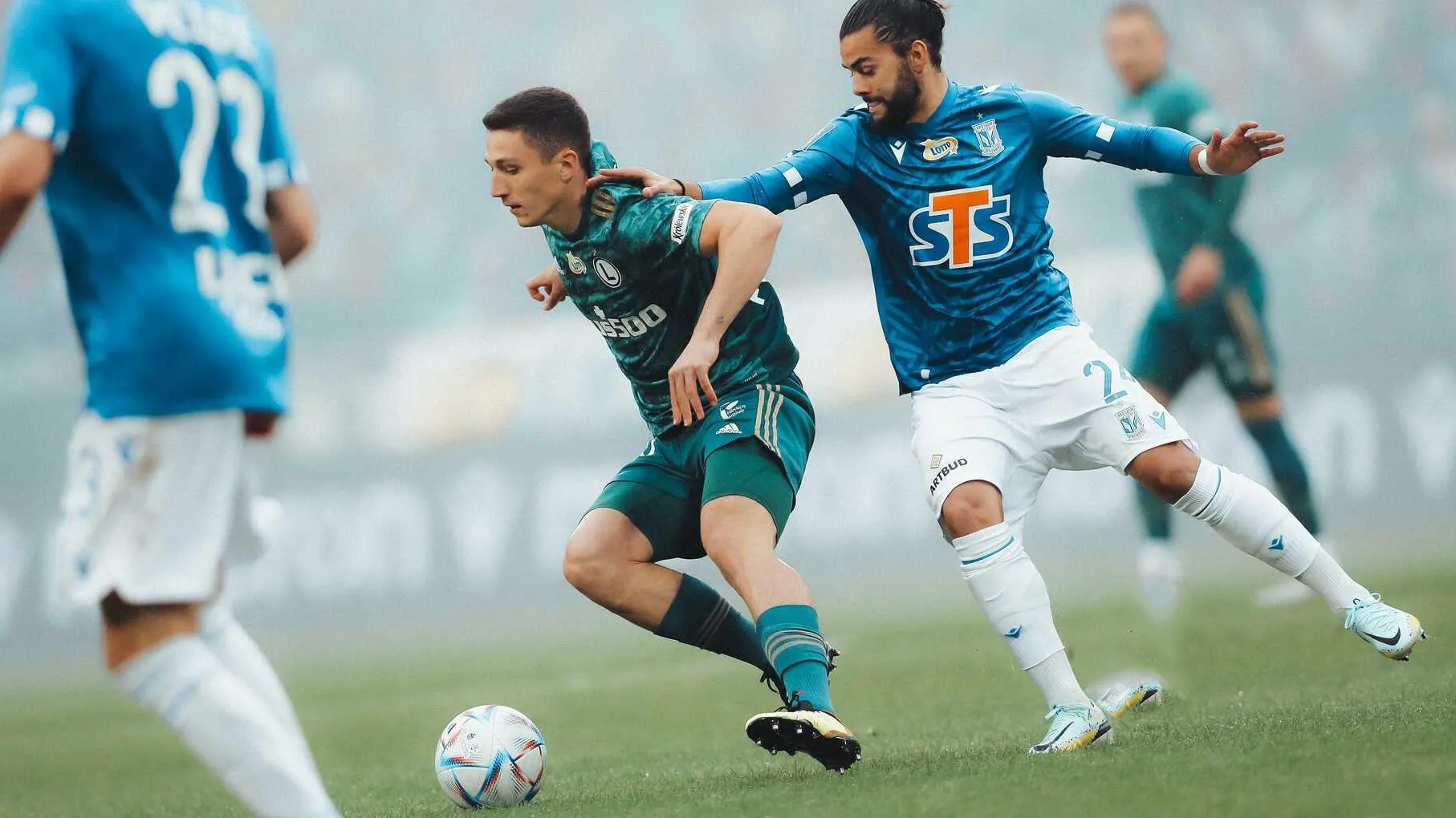 Bez goli w klasyku. Pogóń nowym liderem