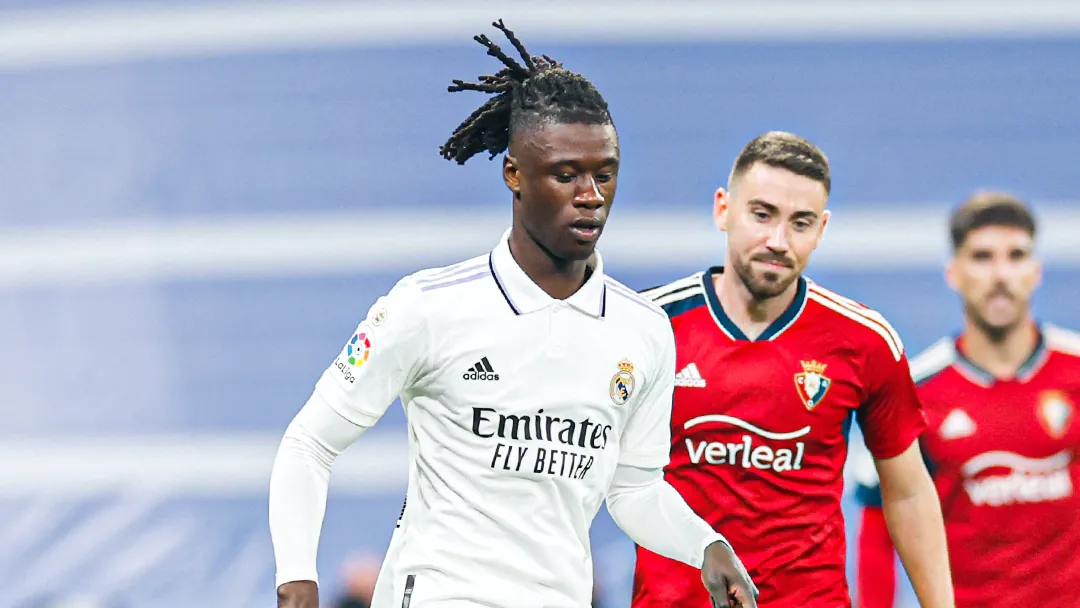 Real remisuje, Barcelona liderem