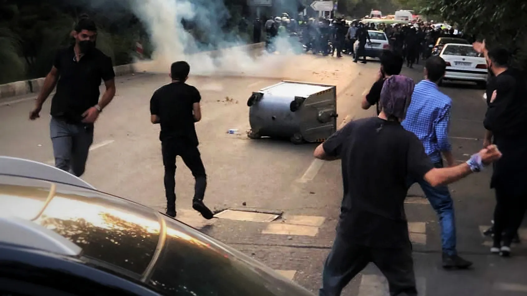 Iran: Protesty skończą się upadkiem systemu?