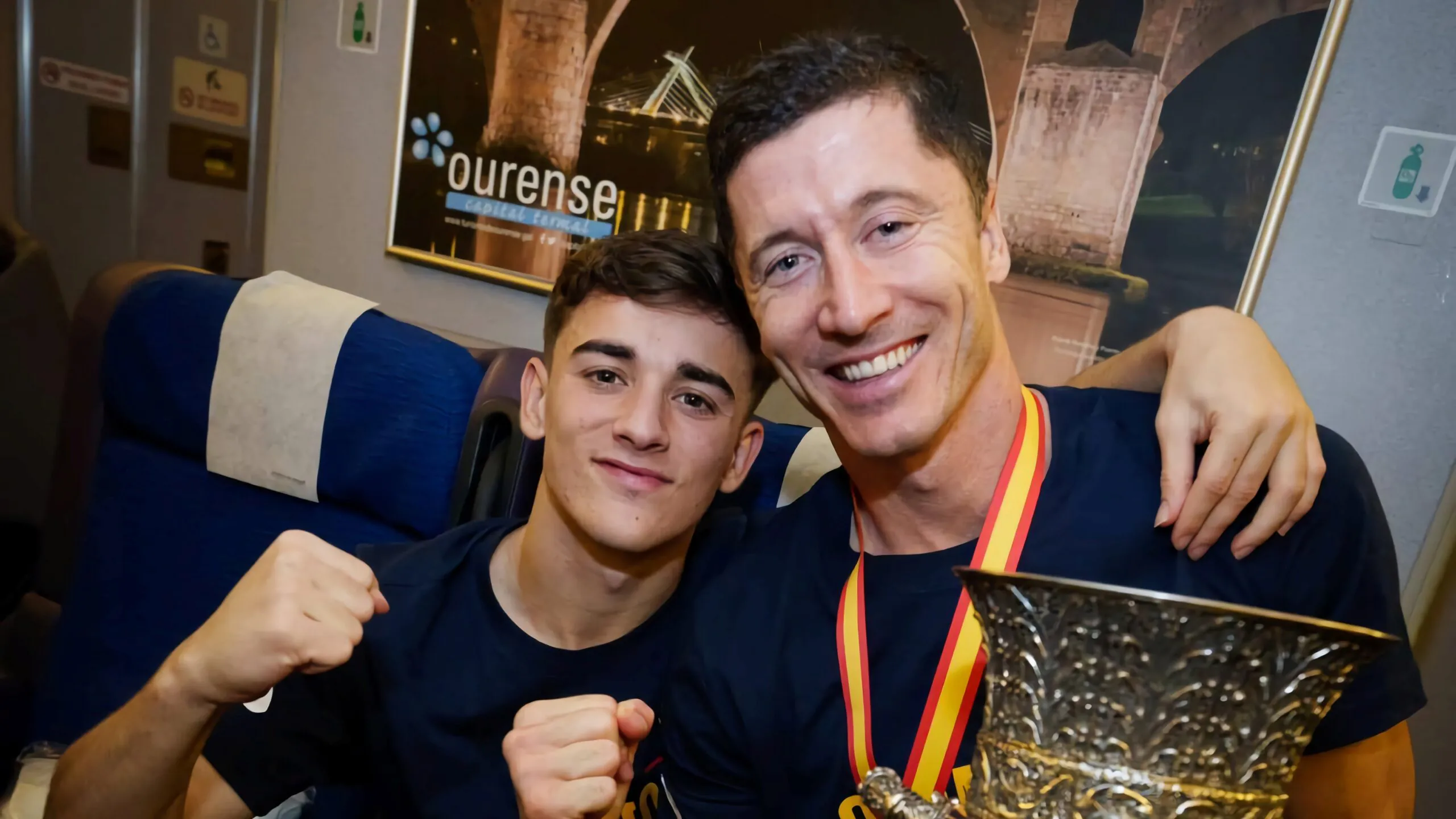 Pierwsze trofeum Lewego w Barcelonie