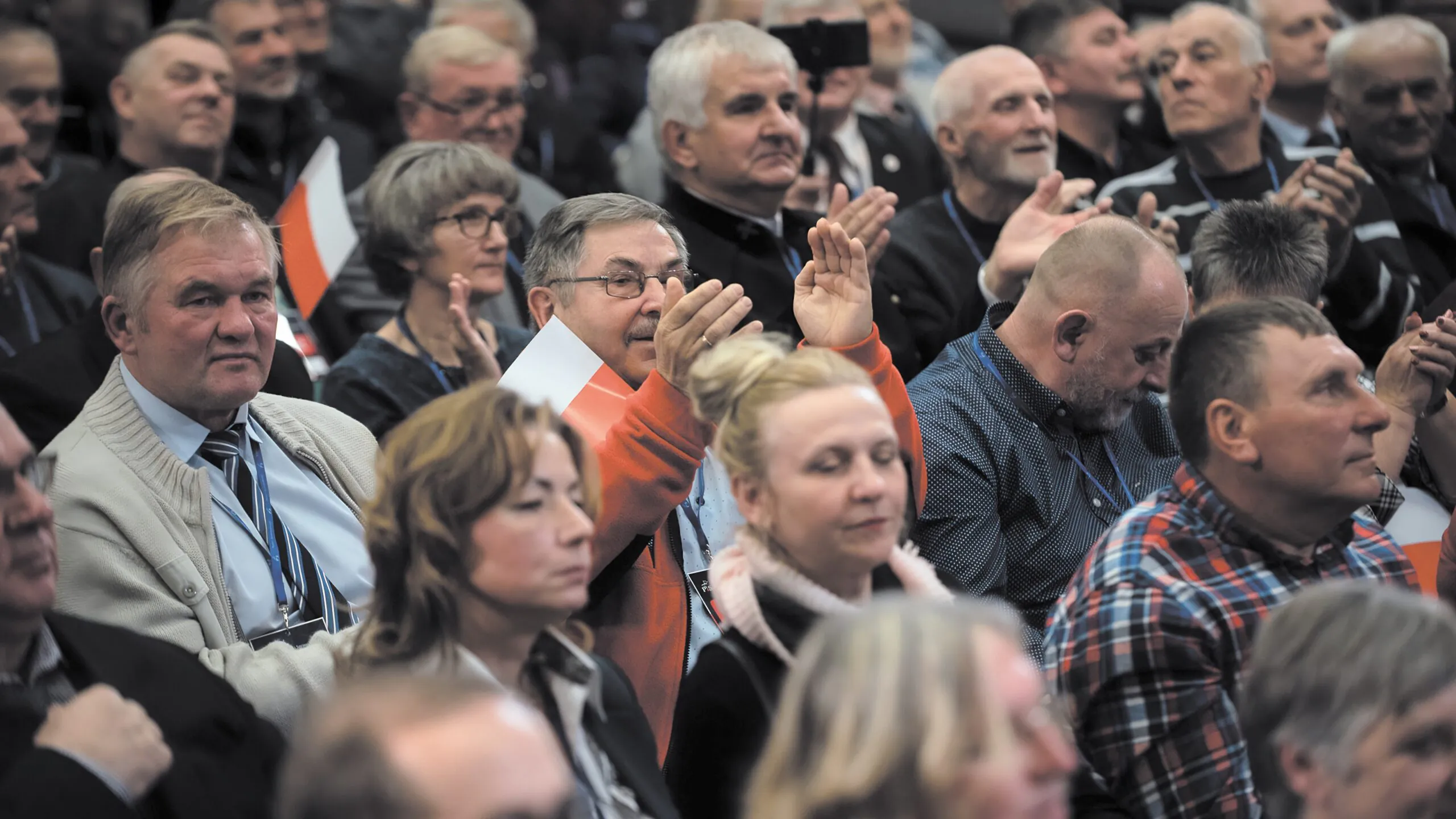 Ciemny lud już to kupił… i nie odda za darmo