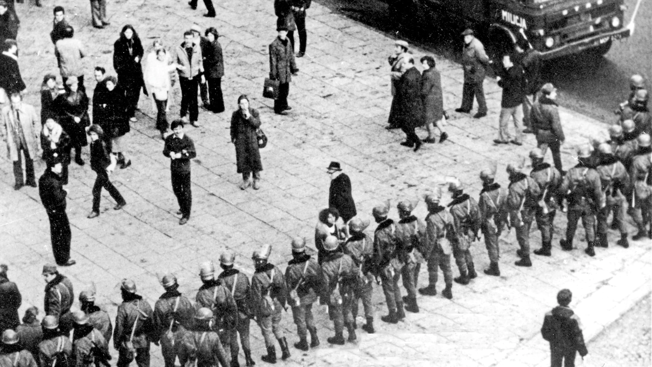 Prawda o stanie wojennym jest potrzebna. Czyja i komu?