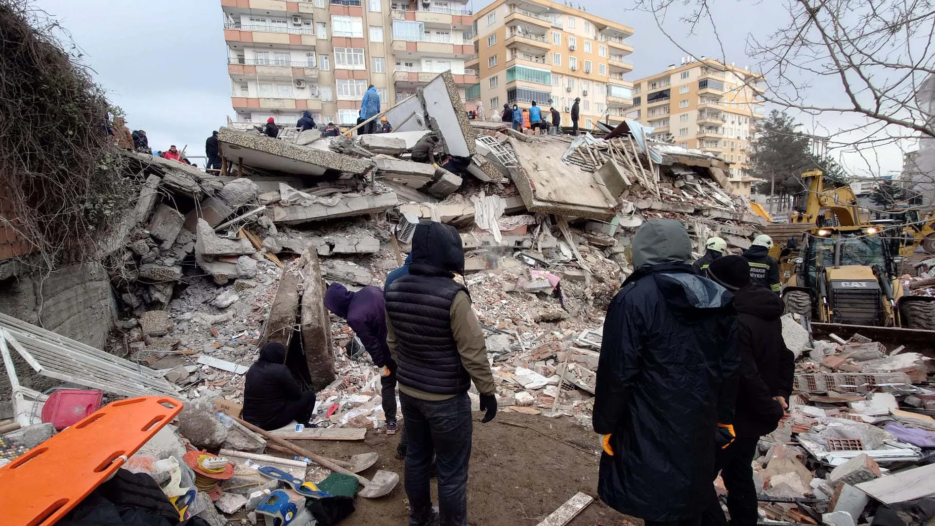 Budynki posypały się jak domki z kart