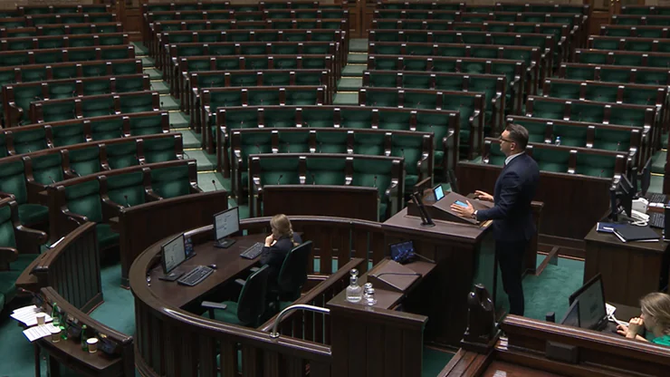 400 tys. plus, czyli parlamentarny socjal