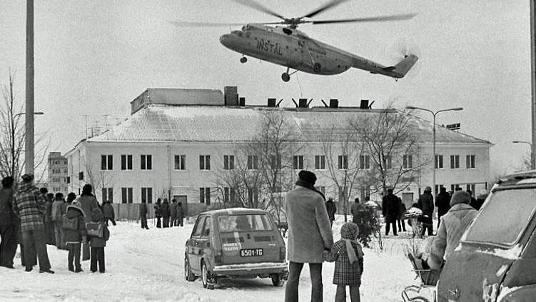 Helikopter i dziewczyna