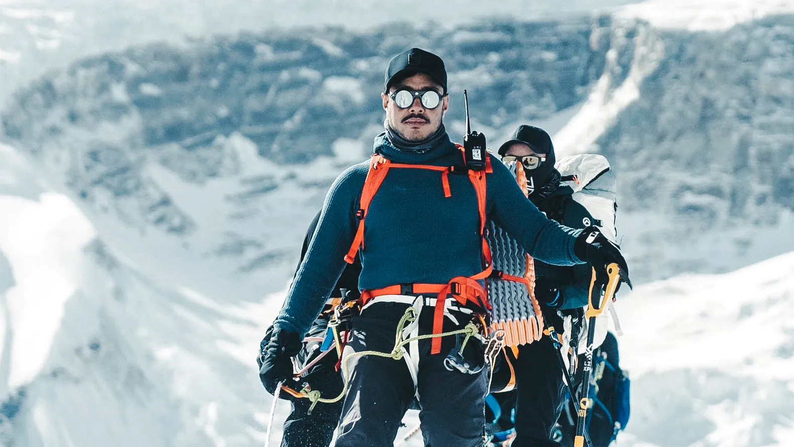 Niebezpieczna moda na wyprawy w Himalaje