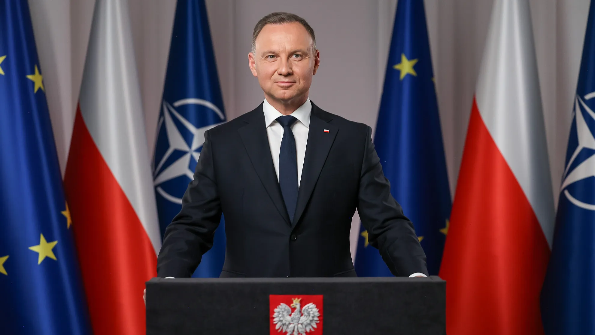 Pan De. włącza klimatyzację