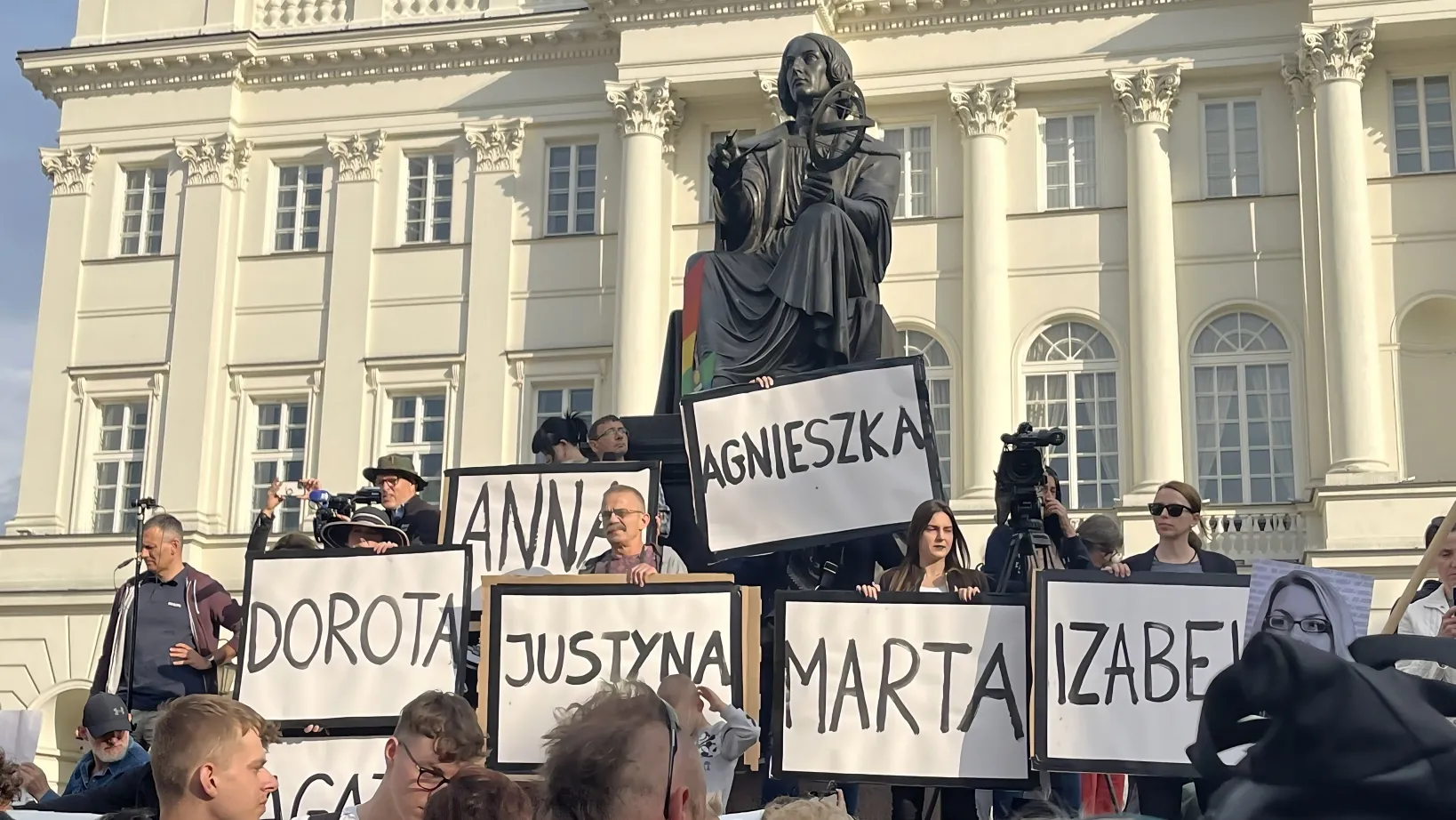 Rewolucja to żeńskie imię