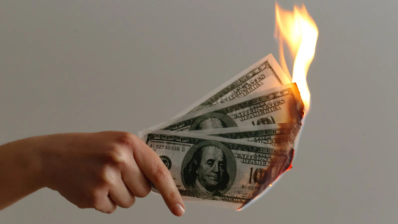 Zmierzch dolara amerykańskiego? Analiza ekonomiczno finansowa
