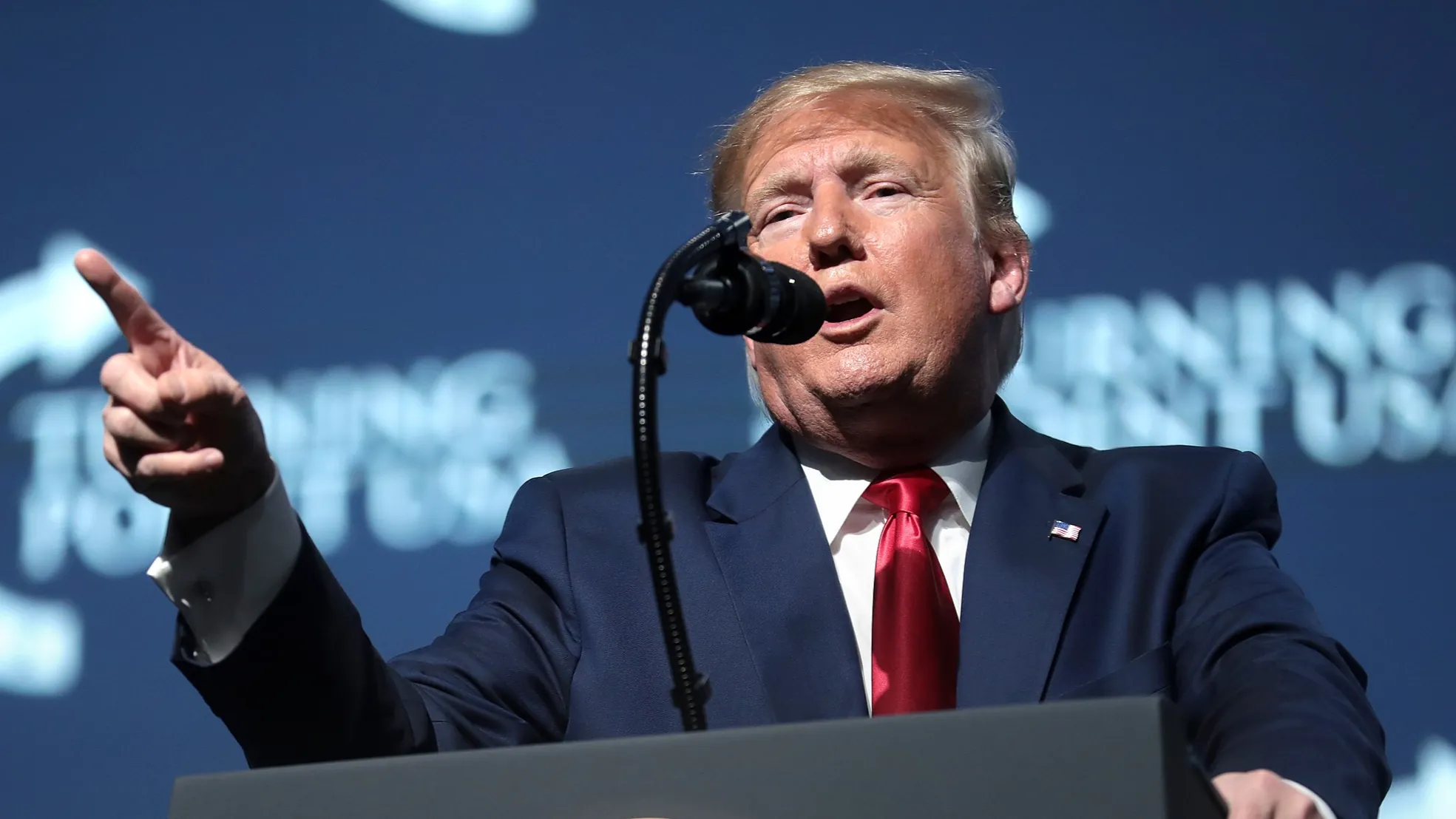 Groźby Trumpa wobec lewicowców