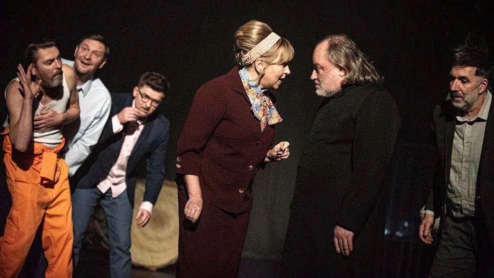 Rzecz się dzieje w Polsce, czyli w teatrze