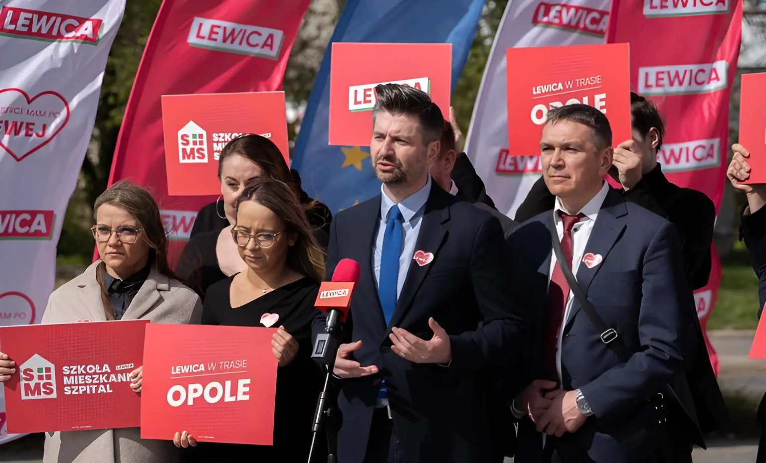 Śmiszek: Dzisiaj dzieje się prawo i sprawiedliwość