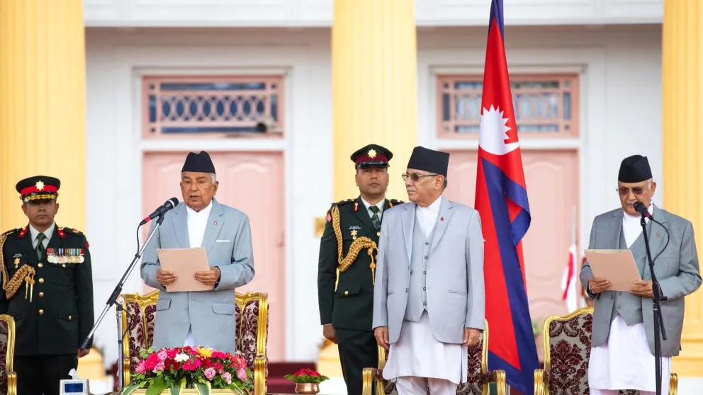 Nepalscy komuniści i powrót na chińskie tory