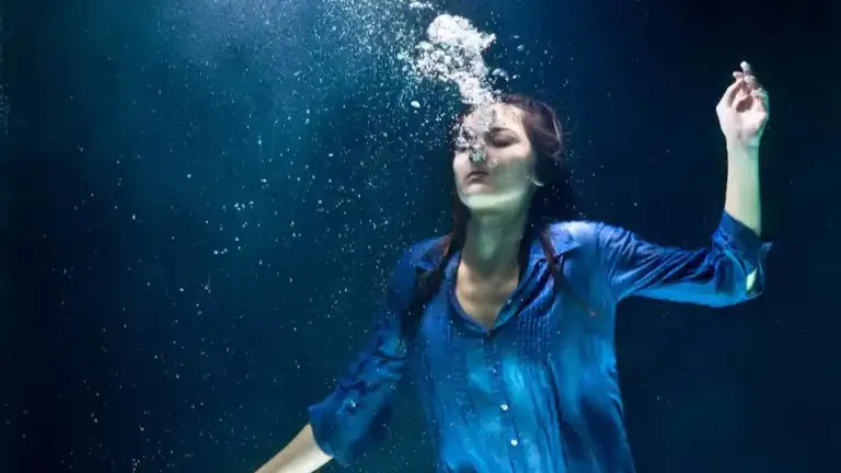 Ta dzisiejsza młodzież na głębokiej wodzie