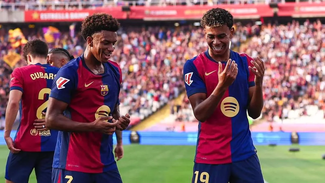 Lewy pudłował, ale Barca dopina swego