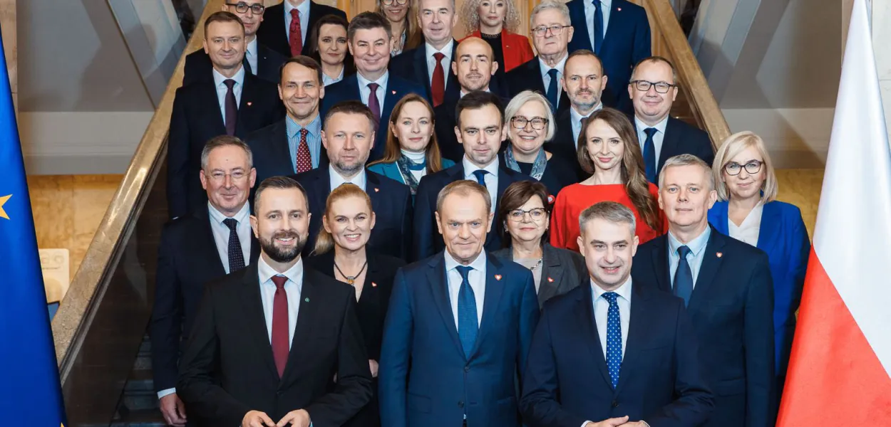 Między grudniem a październikiem