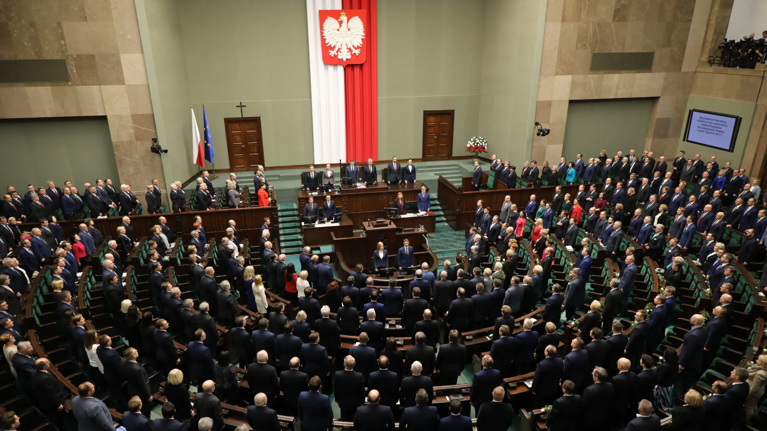 Standaperce powiedzmy: dość! Prezydent z łaski Zgromadzenia Narodowego?