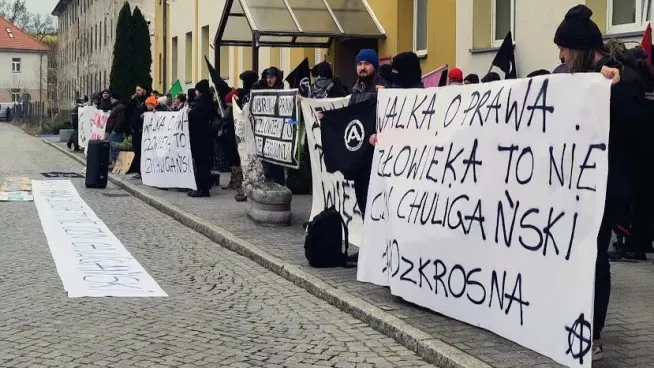 Rządy się zmieniają, represje trwają