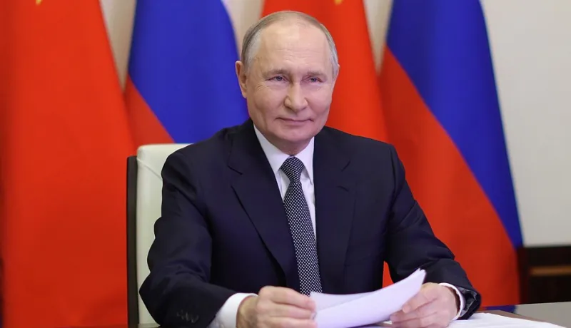 Putin chce rozmawiać, ale nie przestaje strzelać