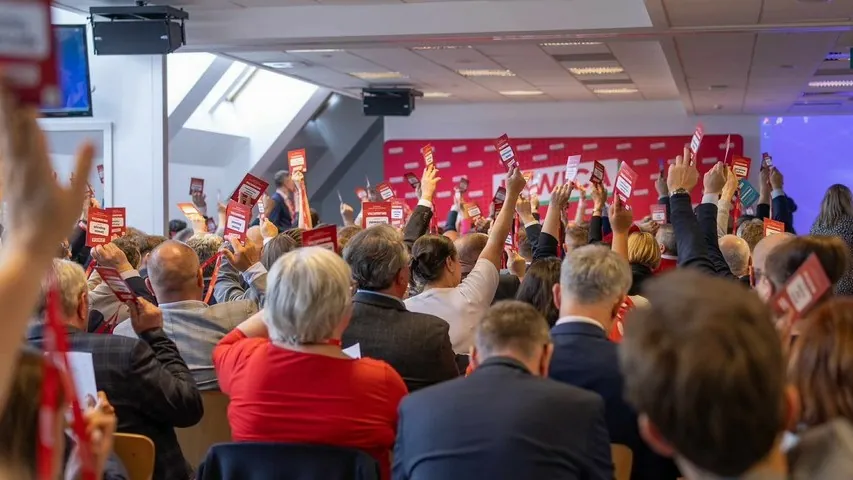 Kongres Nowej Lewicy. Poparcie dla Rafała Trzaskowskiego i zmiany w Statucie