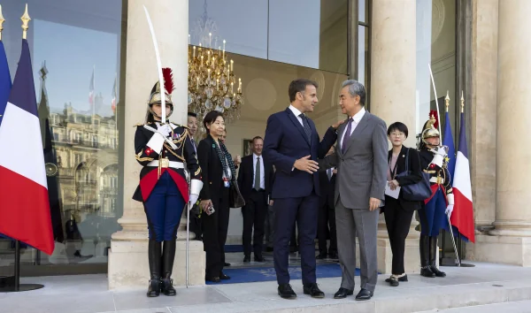 Chiny i Francja zgodziły się promować multilateralizm, który wniesie więcej stabilności do sytuacji na świecie