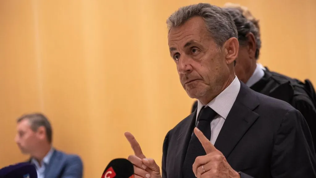 Francja posłała Sarkozy’ego za kraty